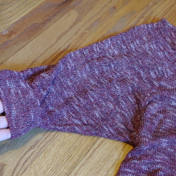 Off the shoulder light sweater - Picture 3 of 3